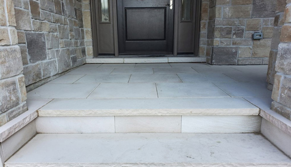 Couronnement de pierre naturelle Ivory Coast - Oakville Stone